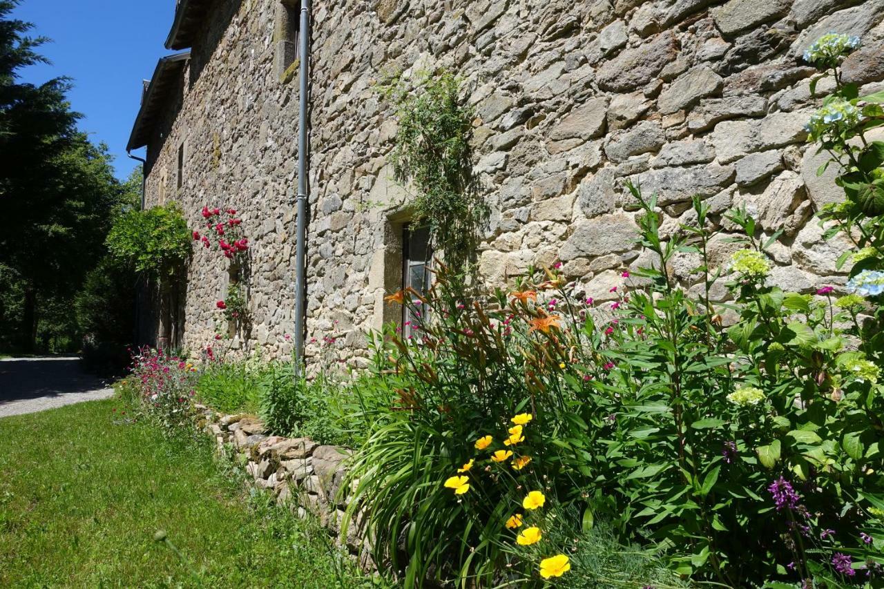 Domaine Les Teuilleres Bed & Breakfast Lacam-dʼOurcet Exterior foto